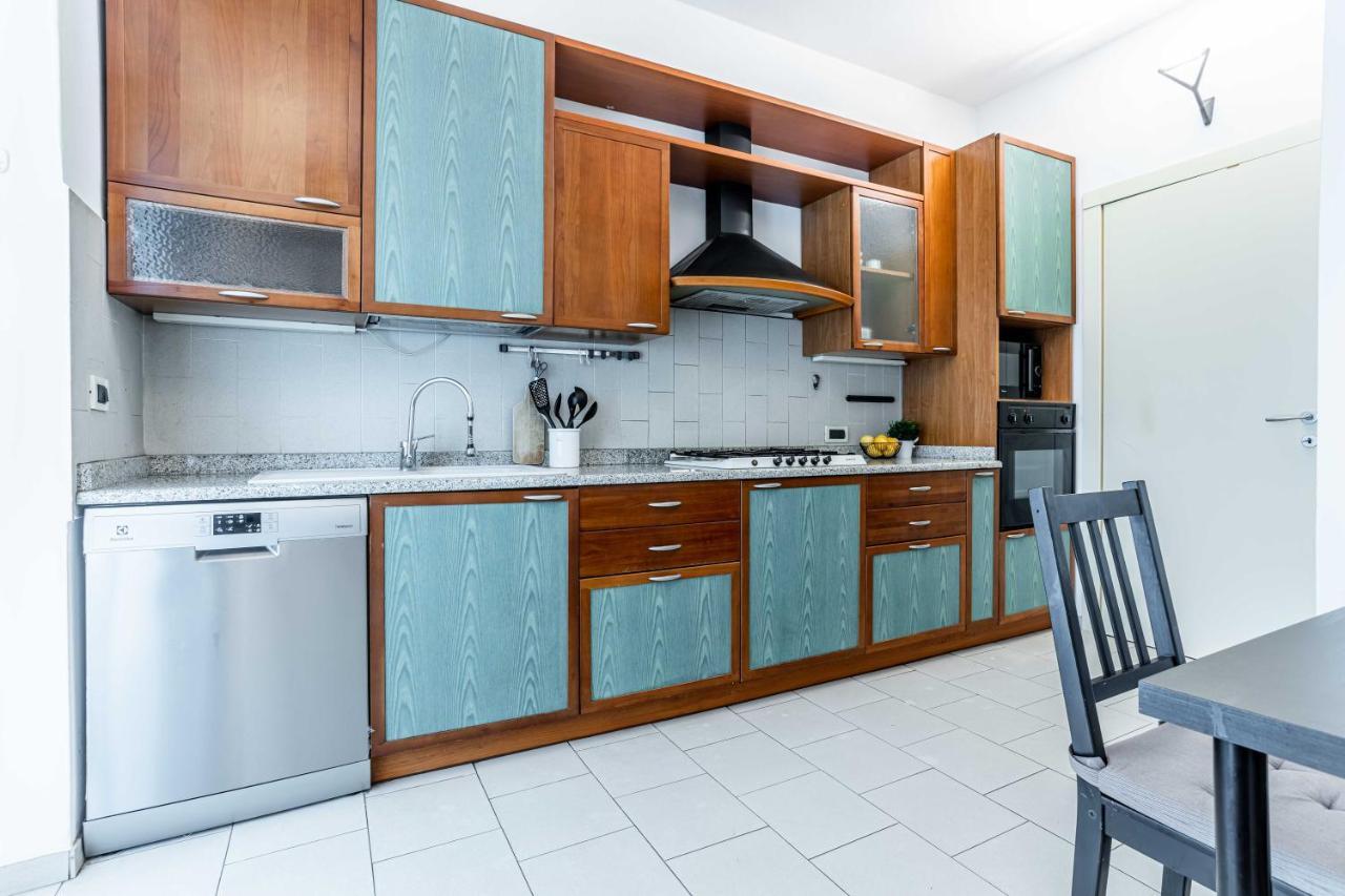 Joivy Lovely And Inviting Flat With Balcony Milão Exterior foto